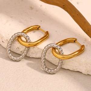 <span class=keywords><strong>Boucles</strong></span> d'oreilles en acier inoxydable plaqué or 18 carats à la mode à prix de gros Géométrique Dainty <span class=keywords><strong>Multi</strong></span>-ring Twist Twist Two Tone Color Matching - Product Image 6