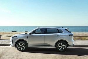 2024 véhicules de luxe aux nouvelles énergies Changan NEVO Q05 SUV hybride longue portée 60KM édition chaude voitures électriques à vendre - Product Image 6