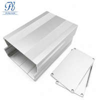 Boîtier en alliage d'aluminium extrudé sur mesure pour projet électronique avec ailettes de refroidissement, indice de protection IP54, dissipateur de chaleur