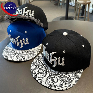 Casquette de baseball Hip Hop à 6 panneaux QZFSO personnalisée avec broderie 3D, imprimé bicolore et visière plate - Product Image 1