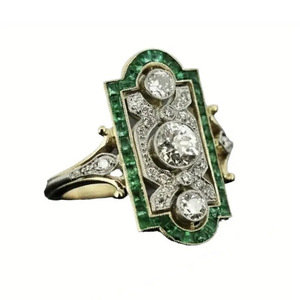 Anello di Diamanti T1013 in Oro Massiccio 18K con Smeraldi Laterali e Diamanti Naturali Taglio Brillante Rotondo, Anello di Fidanzamento per Donna - Product Image 2