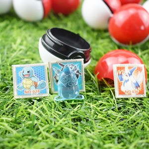 Bola Poke de 35mm con una mascota de cristal aleatoria y 2 uds. Pegatinas de tarjetas, juego de Anime, Bola de bolsillo con figura de acción de juguete - Product Image 5