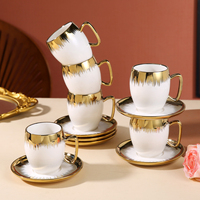 Ensemble de tasses à café en porcelaine de luxe européenne de haute qualité, écologiques, modernes, plaquées or, avec une élégante assiette à thé chaud pour l'après-midi