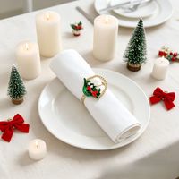 Weihnachtlicher Serviettenring mit Grünem Stechpalmen- und Öltropfen-Design für Hotel- und Bankett-Weihnachtstischdekoration