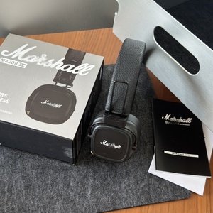 Casque sans fil Bluetooth supra-auriculaire avec son à basses profondes, autonomie de 20h et double mode - Product Image 3