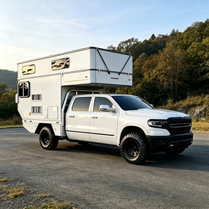 Soporte OEM/ODM: Caravana moderna con estructura de fibra de vidrio resistente, económica, para camión, <span class=keywords><strong>autocaravana</strong></span> de plataforma plana, con inodoro y sistema de <span class=keywords><strong>agua</strong></span> Truma. - Product Image 1