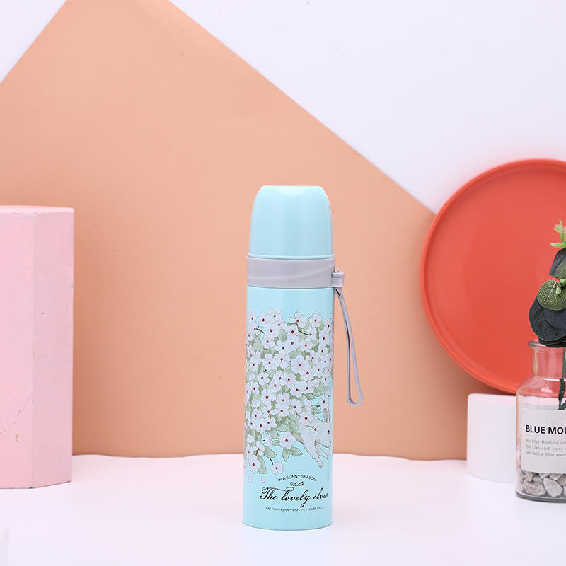 สีเขียวอ่อน