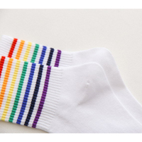 Nouveau arc-en-ciel rayé fierté chaussettes Sport coton étudiant chaussettes unisexe femmes équipage chaussettes
