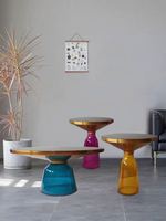 Table basse de salon VRGO A2 en verre trempé transparent coloré, design moderne avec coins arrondis et mobile