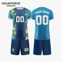 MOUNTNEVE Özel Tasarım Süblimasyon Futbol Forması Seti Takım Antrenman Üniforması Nefes Alabilir 3D Desen Kesimli Spor Salonu Fitness Yetişkin Şortu