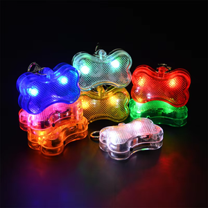 <span class=keywords><strong>Collar</strong></span> <span class=keywords><strong>LED</strong></span> para Perros y Gatos, Colgante Luminoso, Correa de Seguridad Nocturna para Mascotas, <span class=keywords><strong>Collar</strong></span> Luminoso Brillante, Decoración para Perros, Luz Nocturna, Linterna - Product Image 3