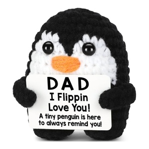 Peluche pingouin au crochet, mignonne et émotionnelle, cadeau pingouin positif avec carte <span class=keywords><strong>de</strong></span> citation, ornement <span class=keywords><strong>de</strong></span> bureau amusant, jouet amigurumi tricoté - Product Image 1
