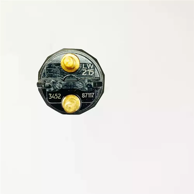 common rail injector 0445120215 0445120394  injector for Xichai 6DM2 FAW J6  injector nozzle 0445120215 0445120394 1112010-81D