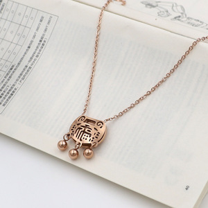 Ethnic Style Hollowed Out Fu Character Peace Lock Necklace Gold Rose Gold Stainless Steel Clavicle Chain Gift For Women - Product Image 3