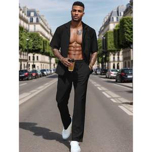 Conjunto de 2 Piezas de Verano para Hombre, Estilo Casual, Camisa de Manga Corta con Botones, Pantalones Holgados, Traje Deportivo a Rayas Texturizadas - Product Image 1