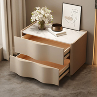 Table de chevet minimaliste, style crème moderne et simple, en bois massif, nouveau modèle pour chambre principale, au style unique et au toucher haut de gamme