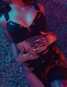 ボンデージ下着エロメッシュホローアウトブラとTバックガーターエロコスチューム3点セットセクシーな官能的なランジェリー - Product Image 5