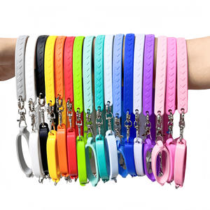 2026 Asa de silicona para botella de agua con correa de transporte tipo bandolera, accesorio compatible con vasos Stanley - Product Image 2