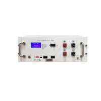 Batterie solaire empilable 3U4U à montage en armoire 20/30KWH au lithium fer phosphate avec protection contre les surcharges et durée de vie de 10 ans pour situations d'urgence