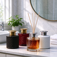 Bouteille diffuseur d'arômes cylindrique noire brillante de luxe, personnalisable en gros, avec bouchon à vis unique et vide