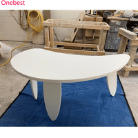 Bureau en surface solide Corian blanc, bureau électrique réglable en hauteur, design incurvé, table d'ordinateur pour la maison