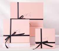 Luxuriöse Geschenkverpackung aus Kunstpapier mit individuellem Logo, Prägung, Schleifenhenkel und wasserdichter Tasche für Hochzeiten und Partys, tragbar