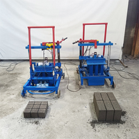 Machine de fabrication de blocs creux mobiles non cuites de petite taille pour la Côte d'Ivoire, équipement de fabrication de briques perméables en ciment à moteur bleu pour la protection des pentes