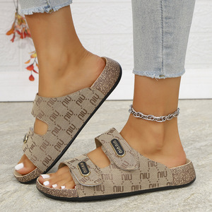 Nouvelles tongs et chaussures <span class=keywords><strong>de</strong></span> plage décontractées pour femmes, tendance été 2026, à semelles épaisses et souples, imprimées - Product Image 1