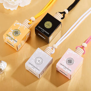 High-End Auto Lufter frischer Premium Aroma therapie Anhänger zum Aufhängen von ätherischen Ölen Parfüm - Product Image 1