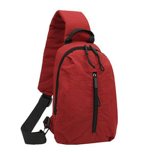 Sac de poitrine unisexe léger et imperméable en tissu Oxford avec design ergonomique incurvé, sac à bandoulière multi-poches - Product Image 1