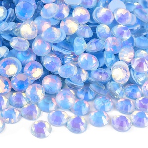 Oleeya Vente en gros Strass en verre à dos plat, nouveaux coloris opale lumineux, effet diamant, pour nail art et mariages - Product Image 6