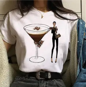 Sıcak satış moda dijital baskı beyaz yuvarlak boyun yeni özel toptan rahat desen kısa Tshirt grafik t-shirt kadınlar için