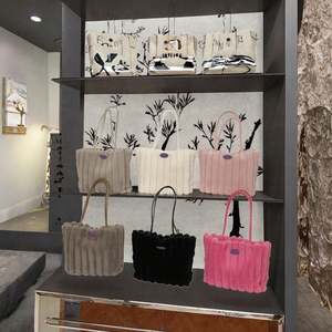 Bolsos de Fieltro Personalizados para Mujer, Bolsos de Hombro con Asa y Logotipo, Bolsos de Mano de Fieltro de Lana - Product Image 3