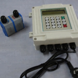 Débitmètre à ultrasons en acier inoxydable de haute qualité, débitmètre à eau à fixation par pince, mesure non invasive avec une précision de +/-1% - Product Image 5