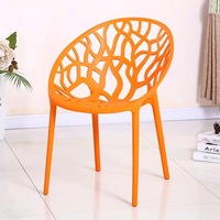 Fabrication en Chine Fauteuil de jardin en plastique design de meubles de style fleuri Chaise d'intérieur d'extérieur