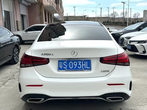 <span class=keywords><strong>Mercedes</strong></span>-Benz A180L 1.3T <span class=keywords><strong>2022</strong></span> de segunda mano, sedán de gasolina, transmisión automática Turbo DCT, 5 asientos, asientos de cuero, techo corredizo, edición deportiva - Product Image 4