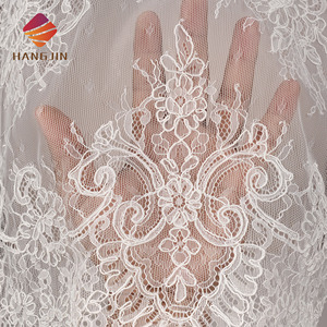 Prix d'usine Tissu en dentelle Chantilly française <span class=keywords><strong>de</strong></span> 150 cm <span class=keywords><strong>de</strong></span> large, dentelle florale brodée en nylon à cordon pour robe <span class=keywords><strong>de</strong></span> mariée <span class=keywords><strong>et</strong></span> <span class=keywords><strong>de</strong></span> soirée - Product Image 2