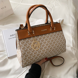 <span class=keywords><strong>Sac</strong></span> fourre-tout de luxe pour <span class=keywords><strong>femme</strong></span>, nouvelle collection 2025, tendance, bandoulière unique, <span class=keywords><strong>grande</strong></span> <span class=keywords><strong>capacité</strong></span>, inspiré de l'Ins, <span class=keywords><strong>sac</strong></span> <span class=keywords><strong>à</strong></span> <span class=keywords><strong>main</strong></span> pour <span class=keywords><strong>femme</strong></span> - Product Image 4