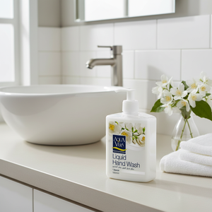 AQUAVERA Jasmin 500 ML Jabón Líquido Antiséptico para Manos Blanco Certificado ISO 9001 Sin SLS para Adultos - Product Image 3