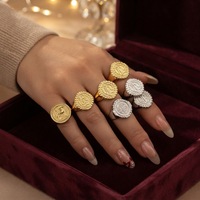 18K Vergoldeter Heiliger Benedikt Medaillenring-Set Gold-Silber-Ton Kreuzmotiv Gravierte Buchstaben Relief für Gemeindemitglieder