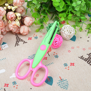 Trẻ em an toàn ren kéo handmade DIY Album ảnh cuốn sách ảnh 6 loại phong cách cắt ren hoa hình dạng - Product Image 2