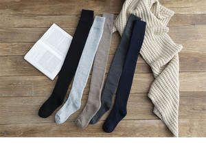 OEM kaus kaki katun setinggi lutut Terry musim dingin kaus kaki tabung panjang bersirkulasi udara Logo kustom grosir bantal panjang lembut halus - Product Image 4