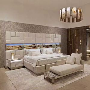 <span class=keywords><strong>Letto</strong></span> <span class=keywords><strong>Matrimoniale</strong></span> di Lusso Italiano in Pelle con Testiera Alta, Moderno e di Alta Gamma - Product Image 5