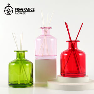 Nuevo Envase de <span class=keywords><strong>Vidrio</strong></span> para Aromaterapia, Botella Personalizada de 50 ml, 100 ml, 150 ml, 200 ml, Botella Difusora de Aroma de <span class=keywords><strong>Vidrio</strong></span> Vacía Negra de Lujo - Product Image 3