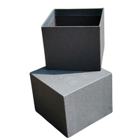 Boîte cadeau rigide à base de couvercle en relief noir personnalisé avec finition mate emballage de produits de détail portable pour tasses à bougies électroniques