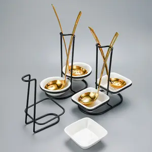 Utensilio de buffet, cuchara de sopa, soporte de descanso, juego de cuencos de cerámica con filtro, mango largo, cucharón de sopa de ahorro vertical, acero inoxidable dorado