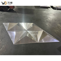 Panneaux de plafond en aluminium sur mesure, facettés en pyramide 3D, couleur or champagne, placage en aluminium revêtu de PVDF pour hall d'hôtel, restaurant