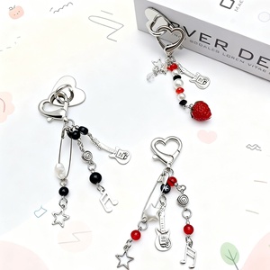 Coque de té<span class=keywords><strong>l</strong></span>éphone portable pour fille, style cool et sexy, avec porte-clés, chaîne anti-perte, porte-cartes au design original et breloques assorties - Product Image 1