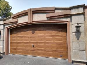 2024 moderne blanc automatique industriel sectionnel <span class=keywords><strong>porte</strong></span> piétonne bon prix bifold <span class=keywords><strong>porte</strong></span> <span class=keywords><strong>de</strong></span> <span class=keywords><strong>Garage</strong></span> en gros <span class=keywords><strong>porte</strong></span> <span class=keywords><strong>de</strong></span> <span class=keywords><strong>Garage</strong></span> électrique - Product Image 4