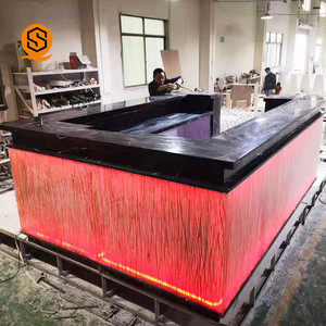 Bancone <span class=keywords><strong>Bar</strong></span> a L Traslucido Design <span class=keywords><strong>per</strong></span> <span class=keywords><strong>Arredamento</strong></span> Club in Vendita - Product Image 2